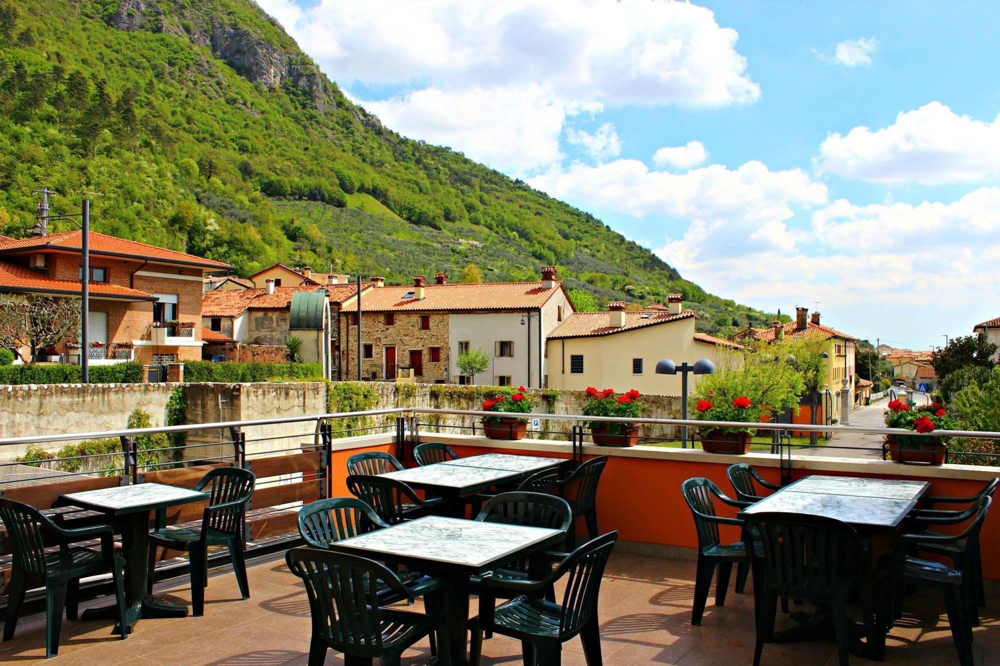 Hotel Miramonti Enoteca Pove del Grappa Extérieur photo