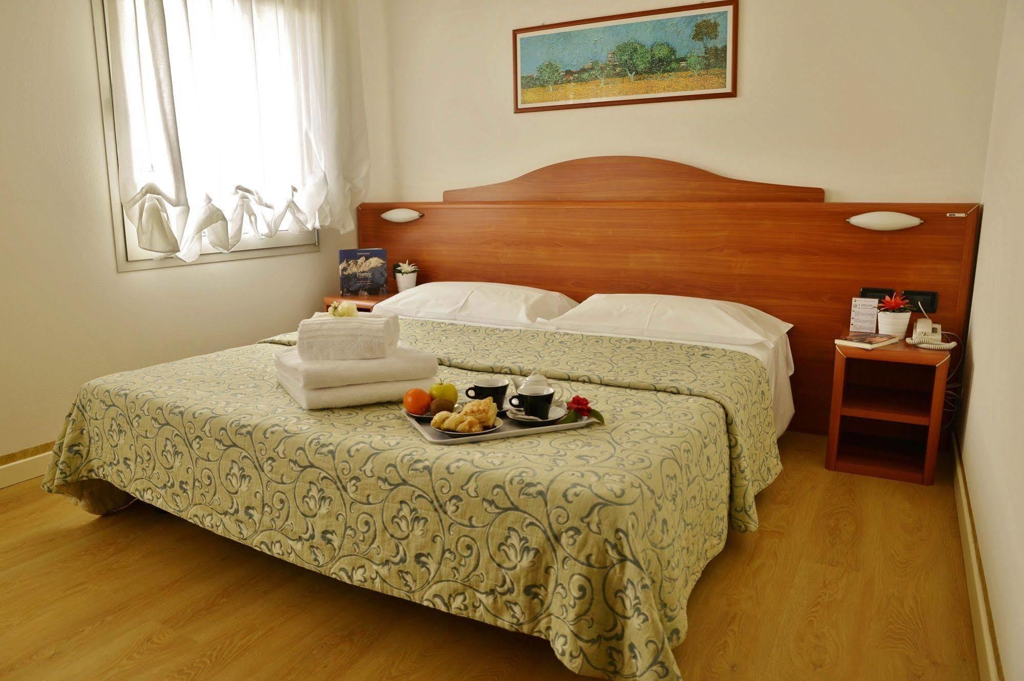 Hotel Miramonti Enoteca Pove del Grappa Extérieur photo